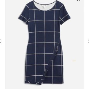 Market and Spruce Windowpane Knit Dress